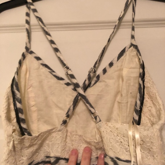 Urban Outfitters - Very cute unique sundress - Picture 4 of 6